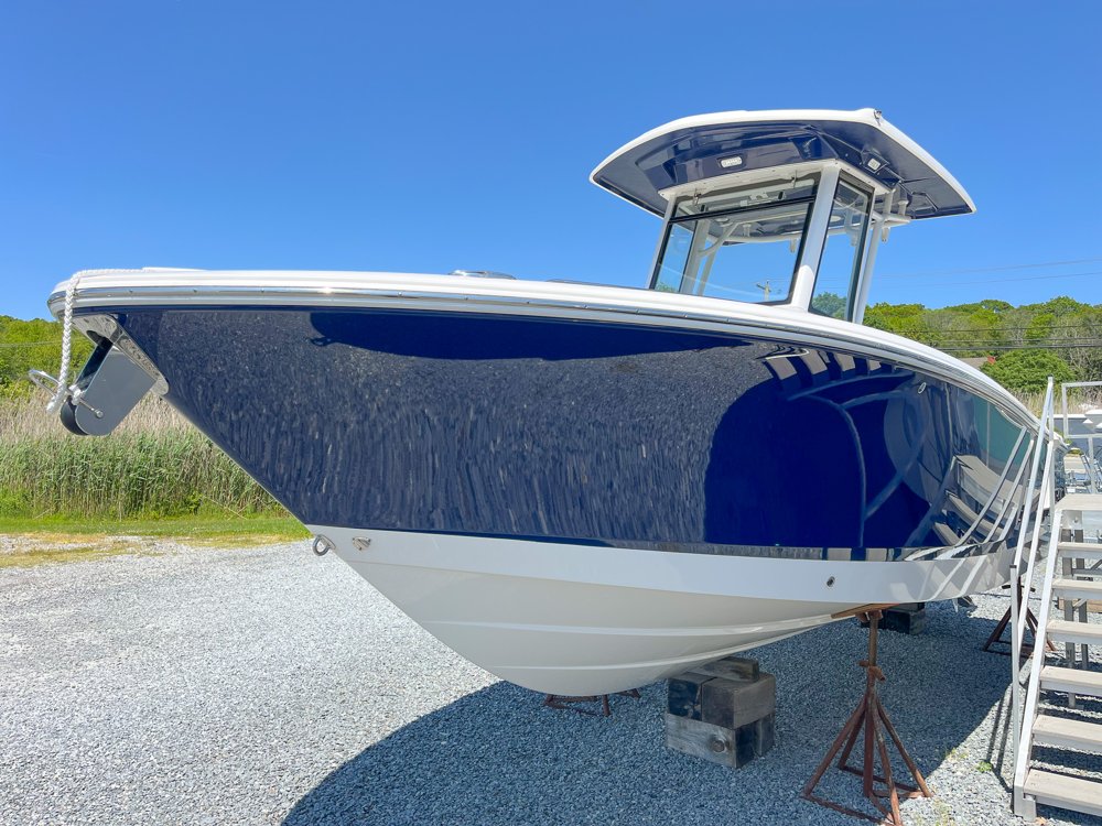 2024 Robalo R250